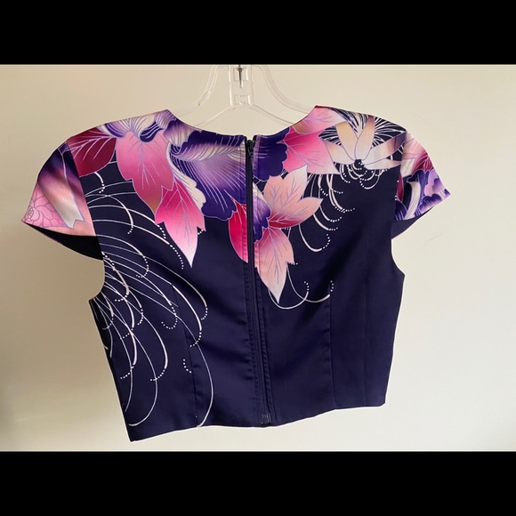 Marciano Floral Cropped Blouse - Picture 4 of 4